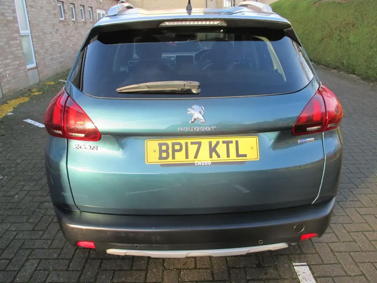 Used Peugeot 2008 Allure 82 HP (60 kW) 2017 Green SUV