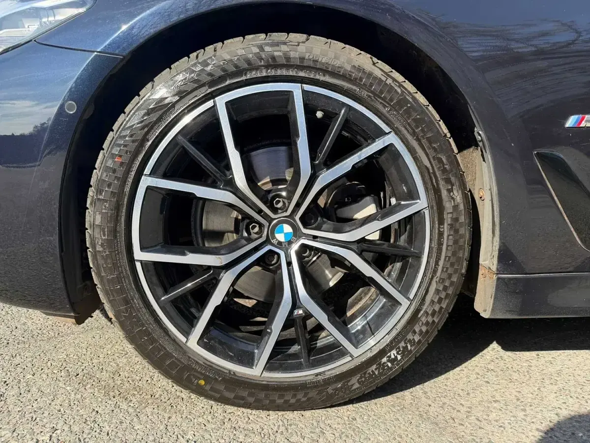 Begagnad BMW 520 M Sport 187 HK (137 kW) 2022 Svart Sedan