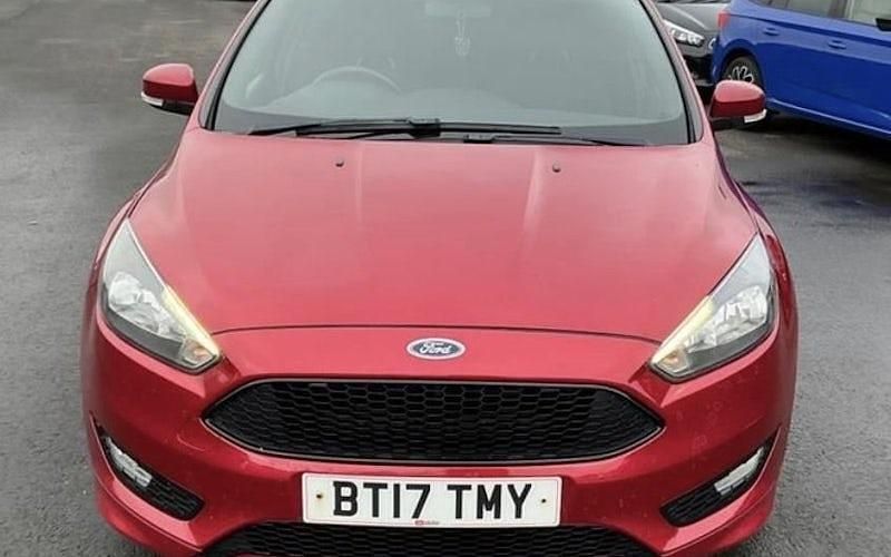 Used Ford Focus ST-Line 120 HP (88 kW) 2016 Hatchback