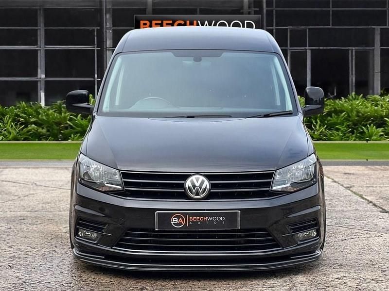 Used VW Caddy Highline 122 HP (89 kW) 2018 Black MPV
