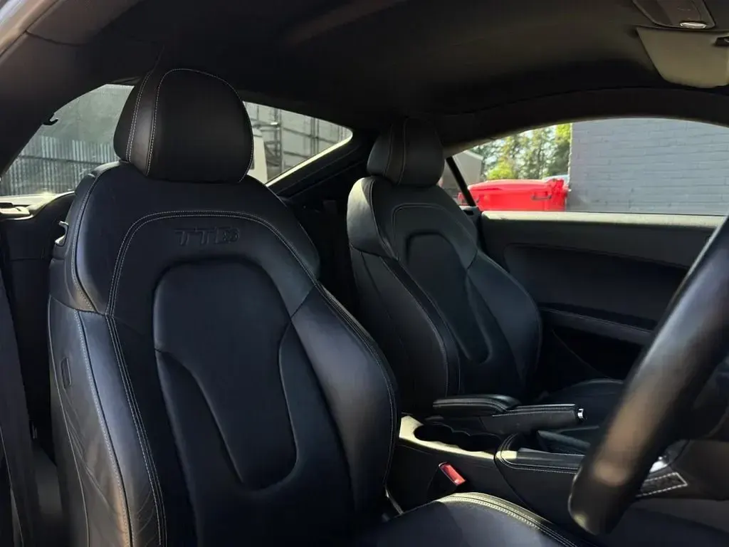 Begagnad Audi TTS Black Edition 272 HK (200 kW) 2014 Svart Sportkupé
