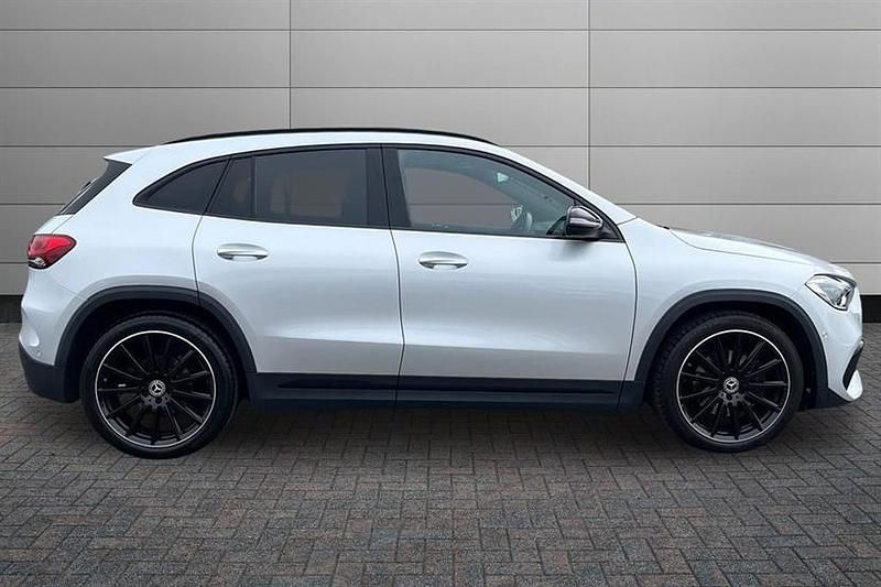 Used Mercedes GLA200 AMG Line Premium Plus 163 HP (119 kW) 2023 Iridium silver SUV