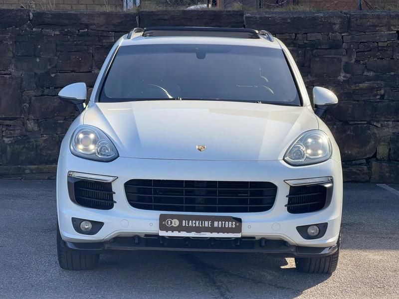 Usado Porsche Cayenne 262 HP (192 kW) 2015 Branco SUV