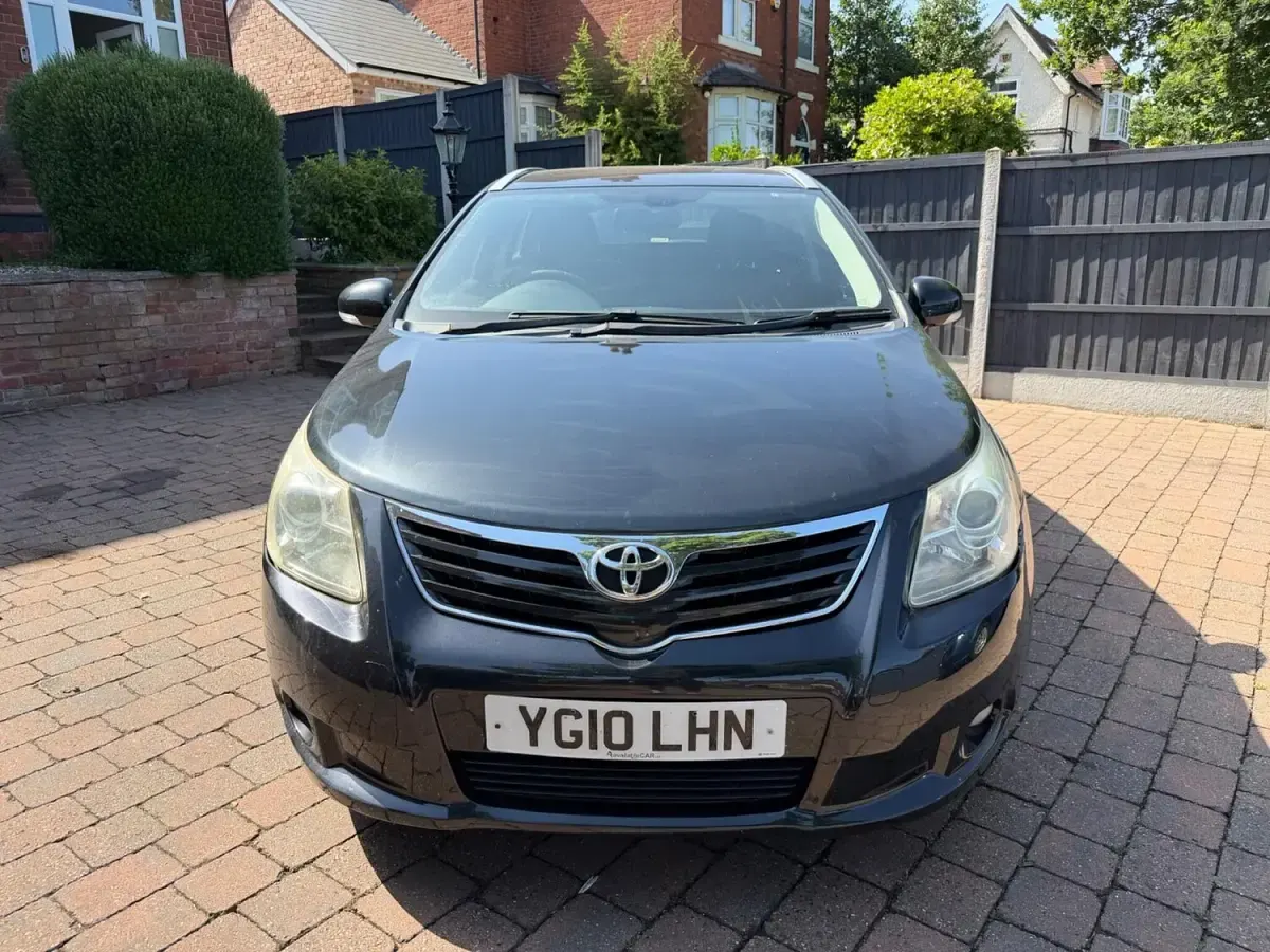 Used Toyota Avensis 2010 Black Estate