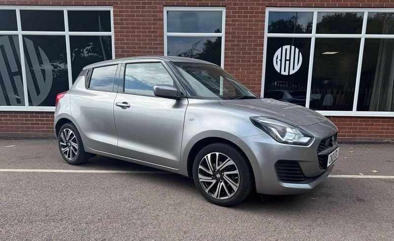 Silver Used 2021 Suzuki Swift SZ-L Hatchback | £7,800 (Good price) - Image 1/4