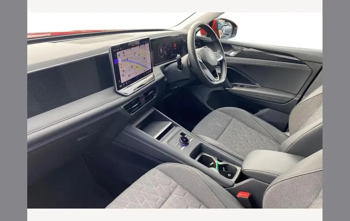 Używany VW Tiguan Edition 150 KM (110 kW) 2024 Niebieski SUV