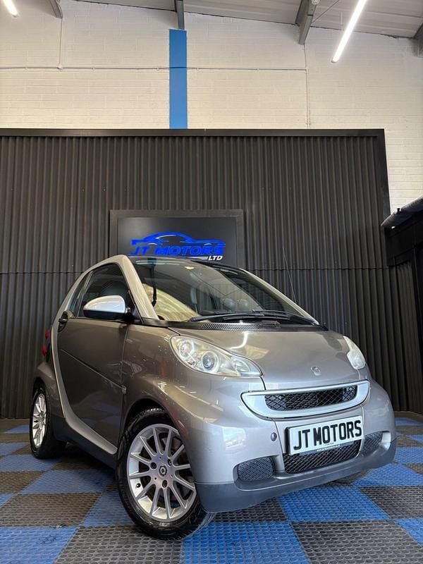 Grey Used 2010 Smart ForTwo Coupé Passion Coupe | £2,495 (Fair price) - Image 1/4
