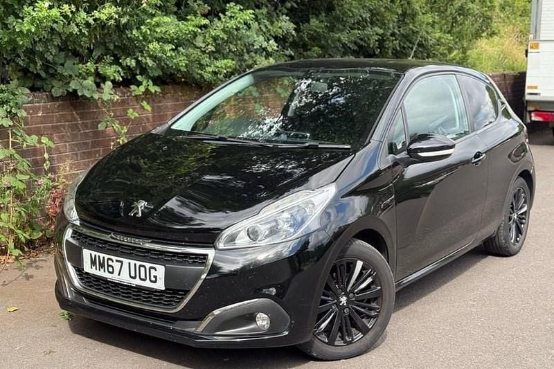 Black Used 2018 Peugeot 208 Hatchback | £4,995 (Good price) - Image 1/1