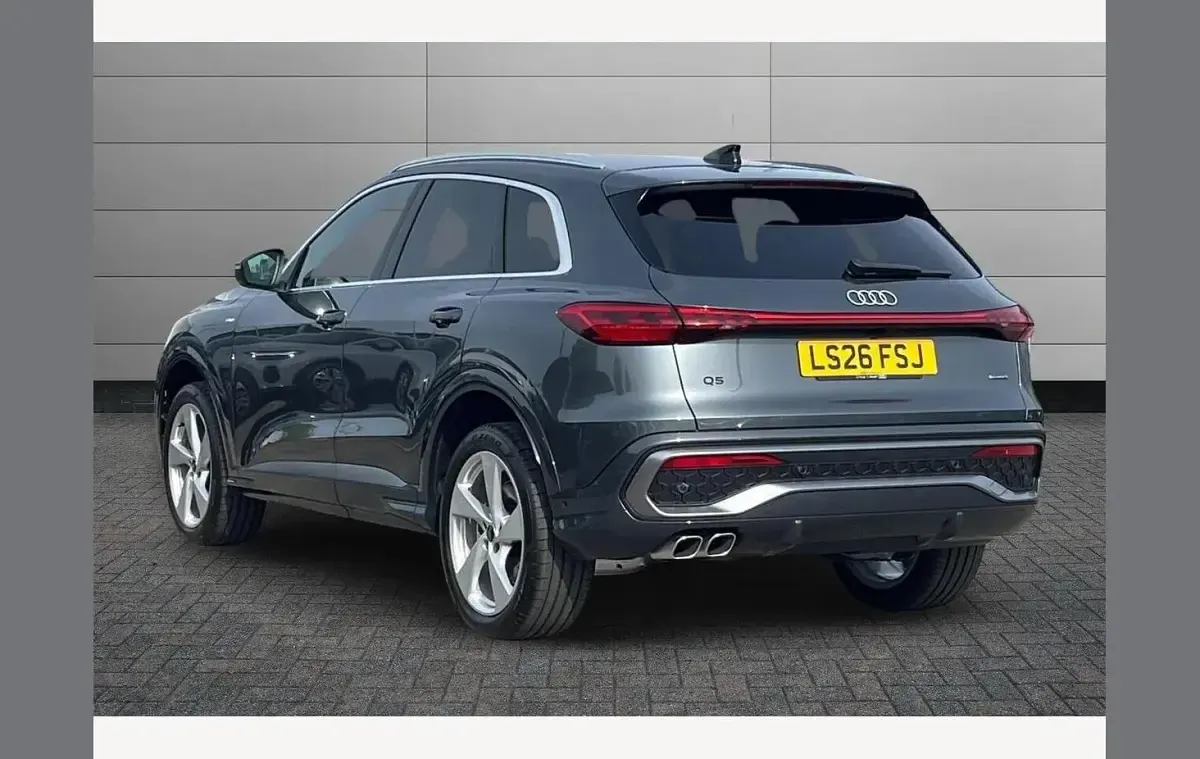 Used Audi Q5 S-Line 200 HP (147 kW) 2026 Grey SUV