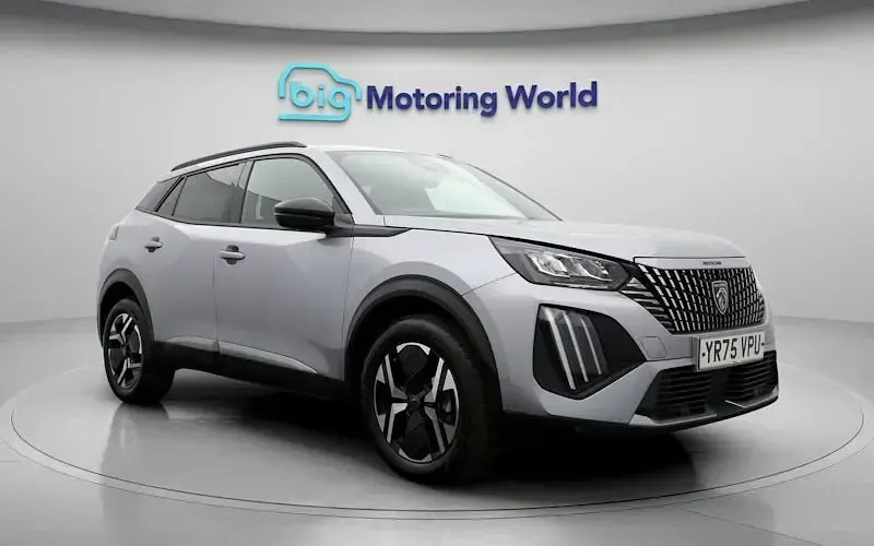 Used Peugeot 2008 Allure 101 HP (74 kW) 2024 Grey SUV