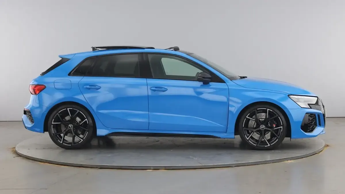 Used Audi RS3 Comfort 400 HP (294 kW) 2023 Blue Sedan