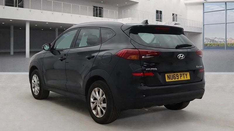 Used Hyundai Tucson SE 132 HP (97 kW) 2019 Black SUV