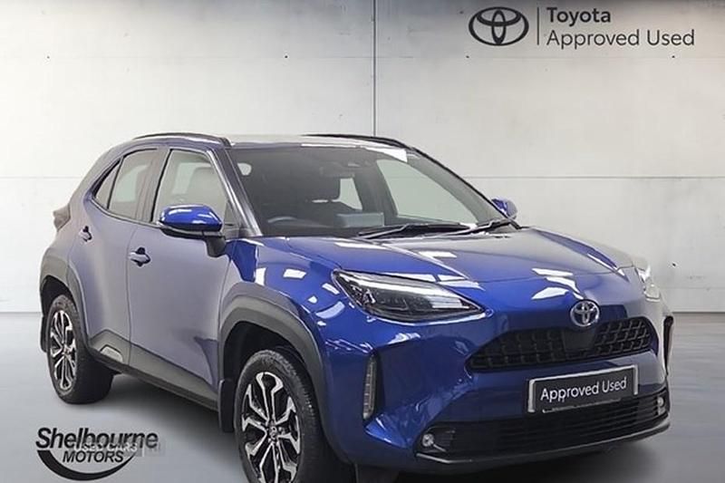 Used Toyota Yaris Hybrid Design 2023 SUV