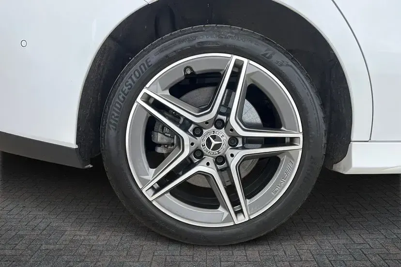 Used Mercedes CLA250 Executive 215 HP (158 kW) 2023 Digital white Coupe