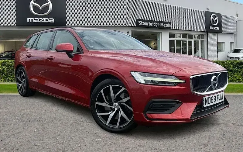 Used Volvo V60 Momentum 250 HP (183 kW) 2018 Estate