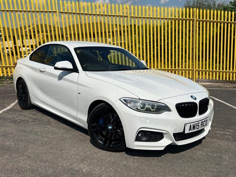 White Used 2015 BMW 220 M Sport Coupe | £7,994 (Fair price) - Image 1/4