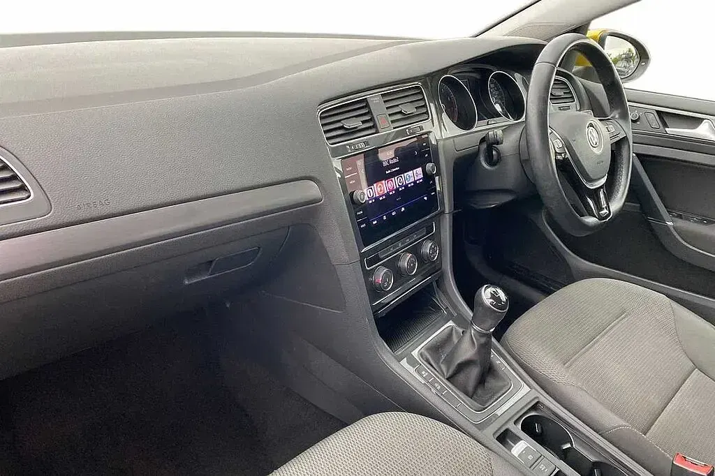 Used VW Golf VII 130 HP (95 kW) 2018