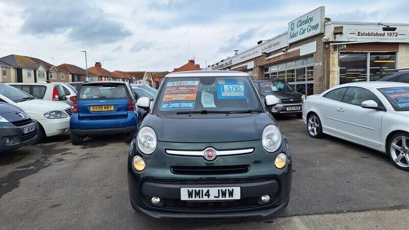 Green Used 2014 Fiat 500L Lounge MPV | £4,995 (Expensive) - Image 1/4