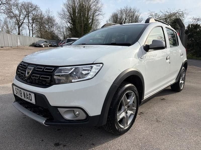 Used Dacia Sandero Ambiance 90 HP (66 kW) 2018 White Hatchback