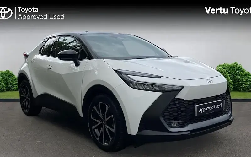 Usado Toyota C-HR Design 140 HP (102 kW) 2026 SUV