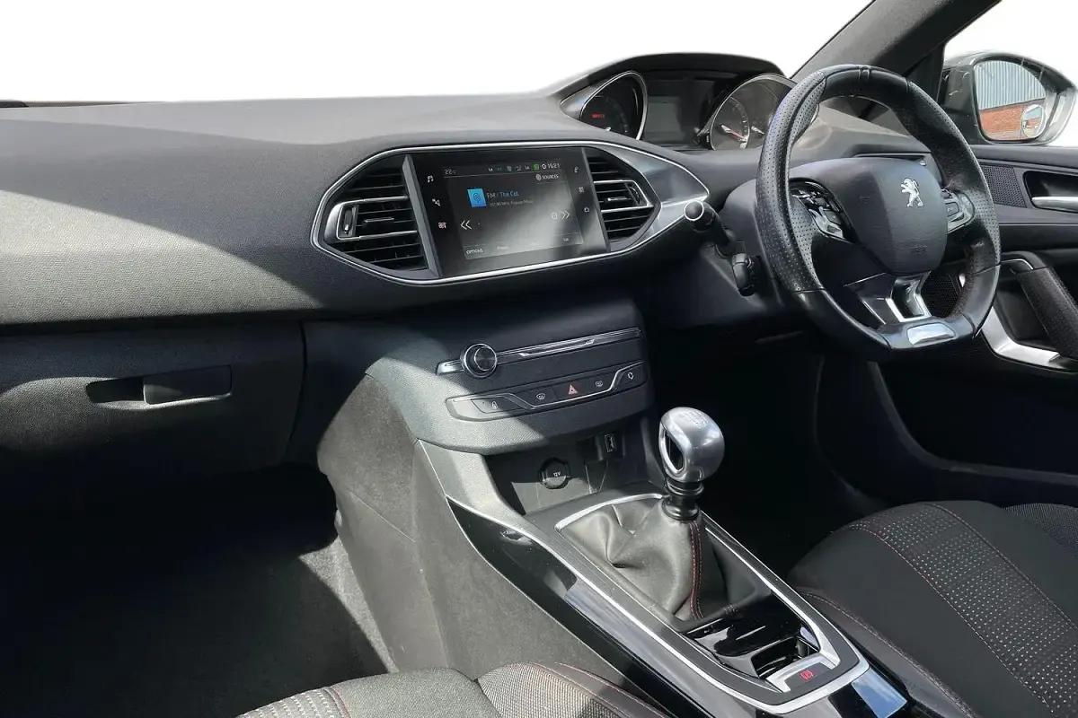 Used Peugeot 308 GT-line 2018 Grey Hatchback