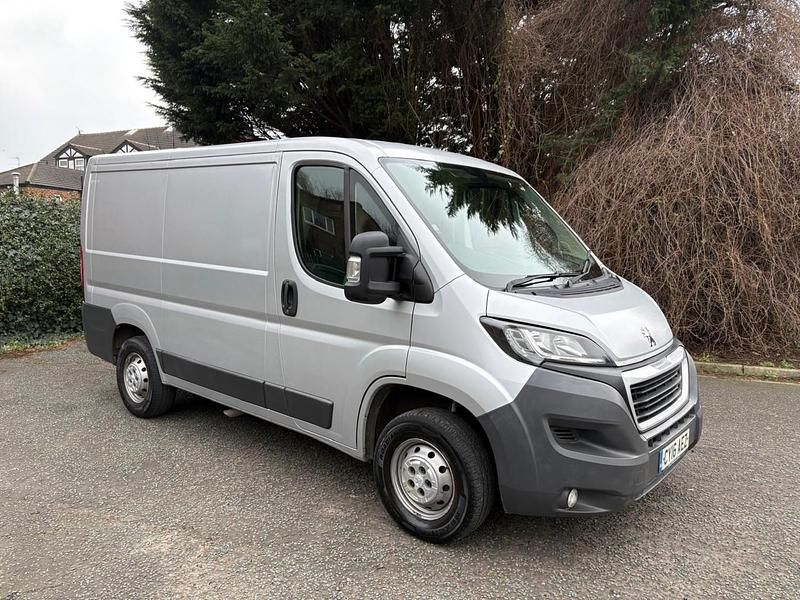 Used Peugeot Boxer 110 HP (80 kW) 2016 Silver Van