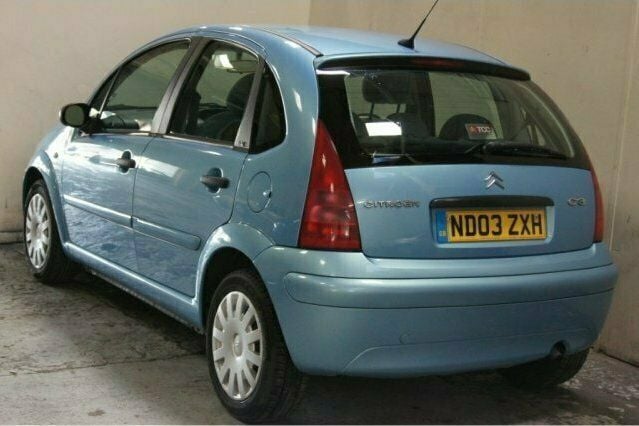 Used Citroën C3 75 HP (55 kW) 2003 Red Hatchback