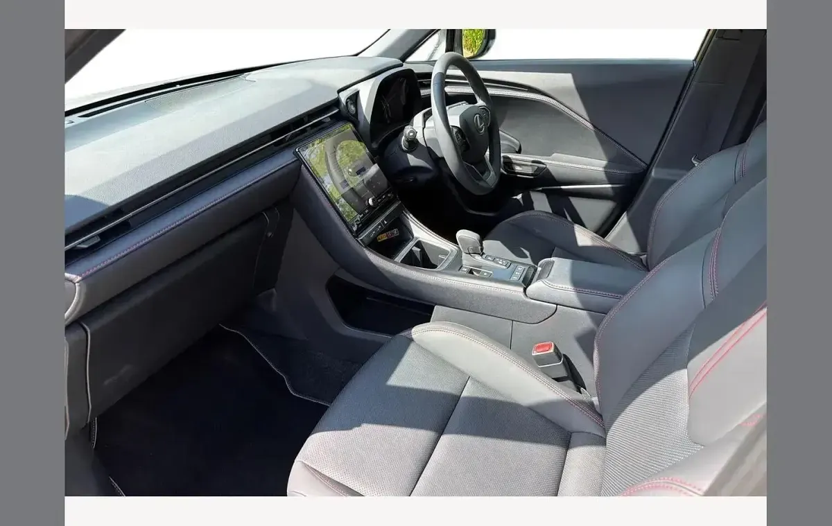 Used Lexus LBX 136 HP (100 kW) 2026 Other SUV