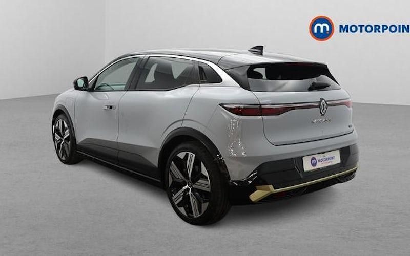 Used Renault Megane E-Tech Iconic 160 kW (218 HP) 2023 Grey/black Hatchback