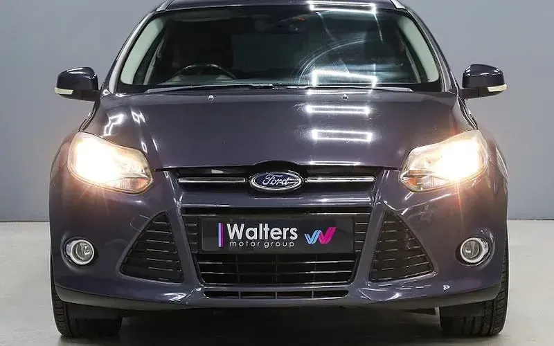 Used Ford Focus Titanium 125 HP (91 kW) 2011 Hatchback