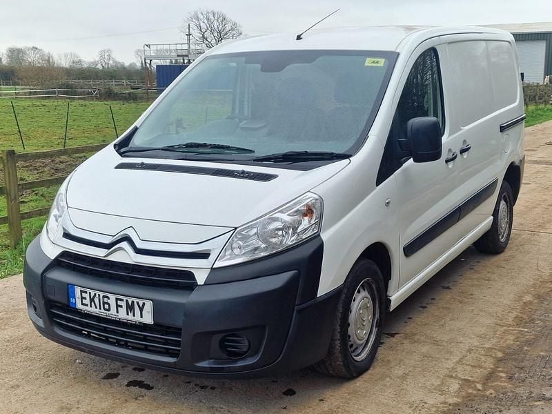 Used Citroën Dispatch 89 HP (65 kW) 2016 White MPV
