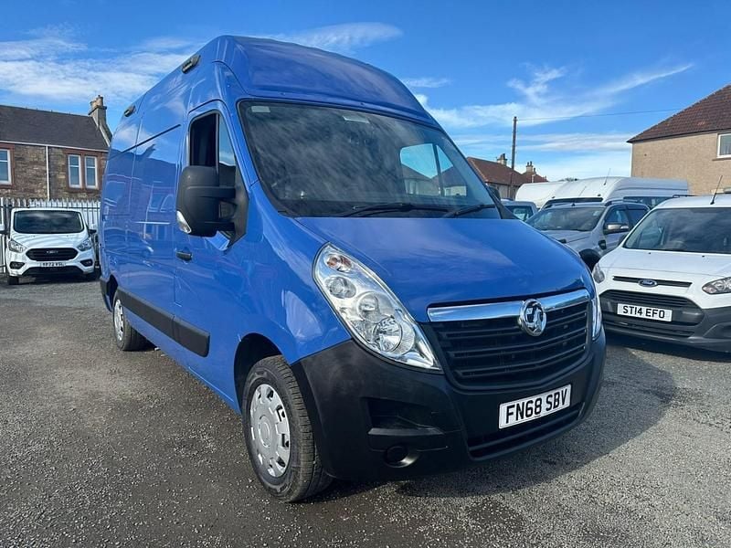 Used Vauxhall Movano 145 HP (106 kW) 2018 Blue MPV