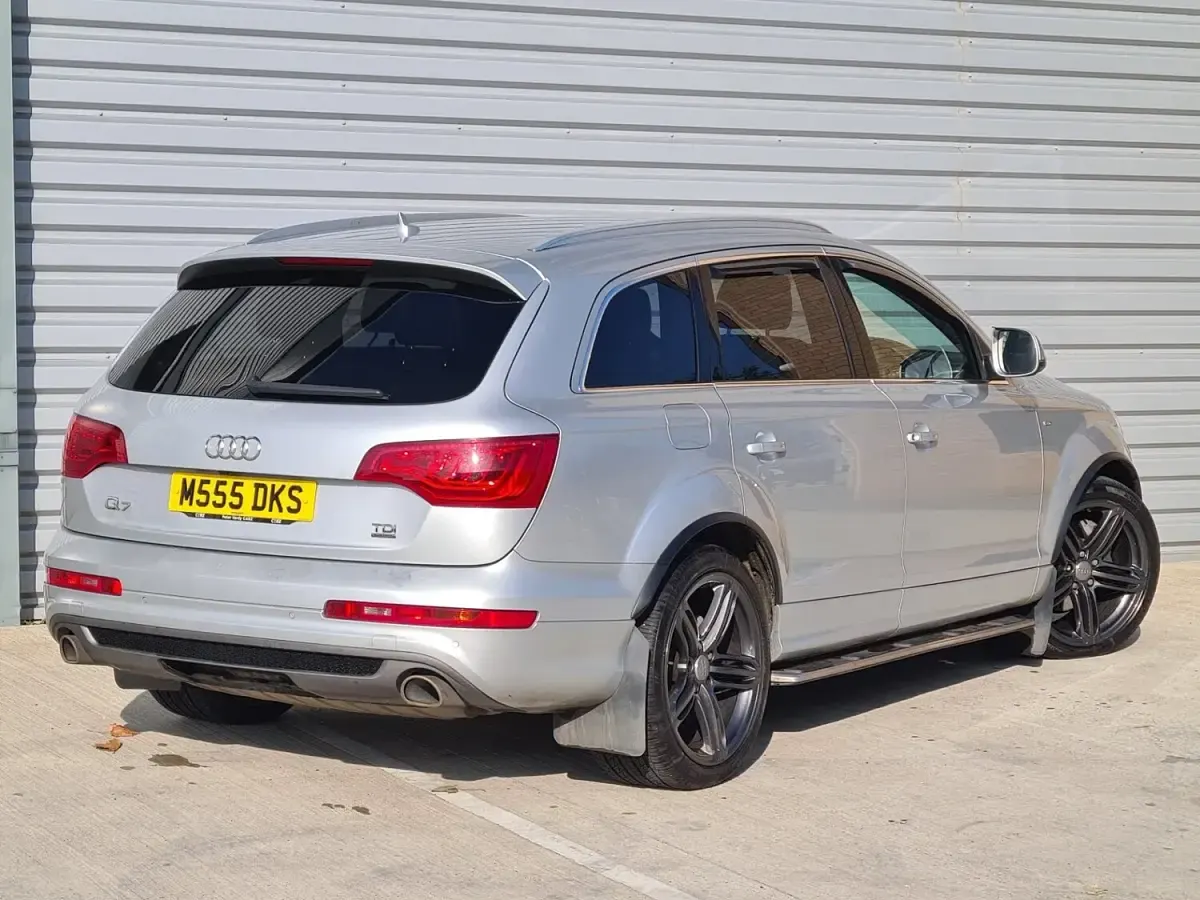 Used Audi Q7 S-line plus 245 HP (180 kW) 2013 Silver SUV