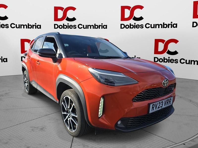 Used Toyota Yaris Hybrid Sport 114 HP (83 kW) 2023 Orange/black Hatchback