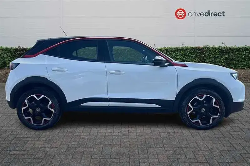 Used Vauxhall Mokka SRi 100 HP (73 kW) 2022 White SUV