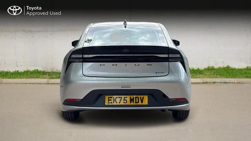 New Toyota Prius Design 2025 Silver Hatchback