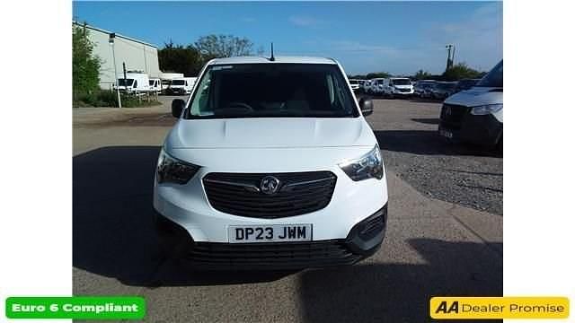 Used Vauxhall Combo S 2023 White MPV