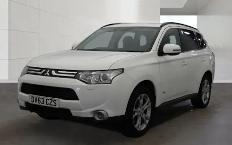Usado Mitsubishi Outlander 150 HP (110 kW) 2015 SUV