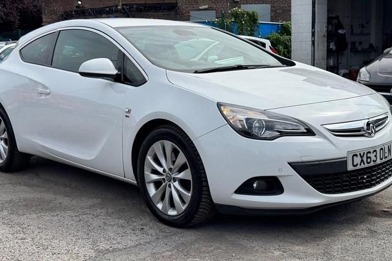 Used 2013 Vauxhall Astra GTC SRi Coupe | £3,995 (Fair price) - Image 1/1