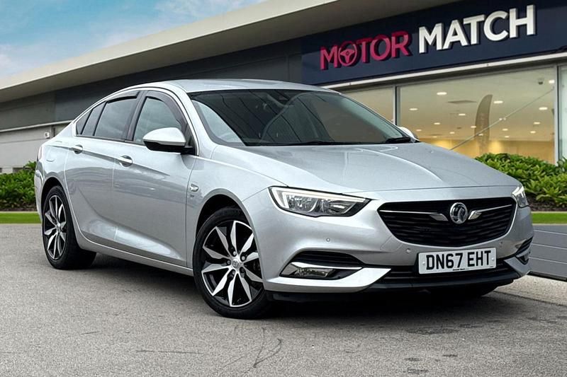 Silver Used 2017 Vauxhall Insignia SRi Hatchback | £9,690 (Fair price) - Image 1/4