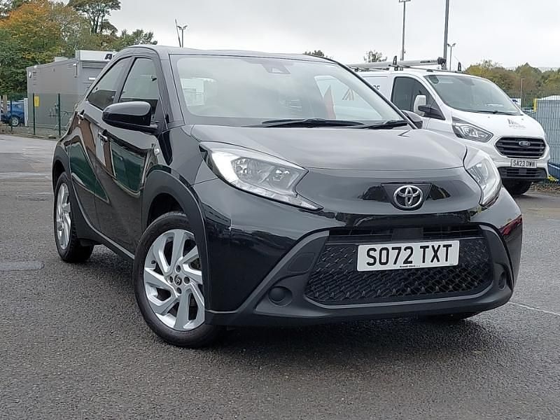 Black Used 2022 Toyota Aygo X PURE SUV | £12,498 - Image 1/4