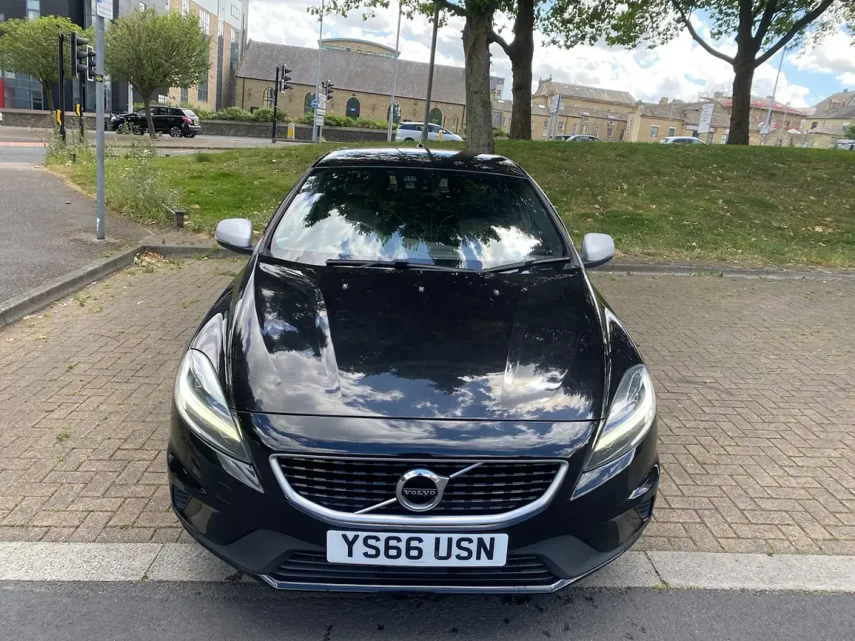 Used Volvo V40 R-Design 2016 Black Hatchback