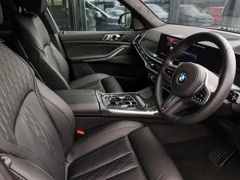 Used BMW X7 M Sport 352 HP (258 kW) 2026 Purple SUV