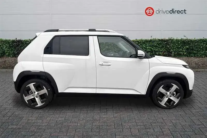New Hyundai Inster 85 kW (116 HP) 2025 White Hatchback