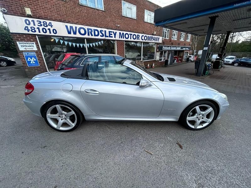 Used Mercedes SLK200 2008 Metallic silver Cabriolet