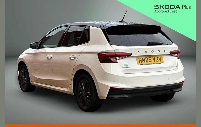 Used Skoda Fabia Design Edition 113 HP (83 kW) 2025 Candy white black magic pearl effect Hatchback