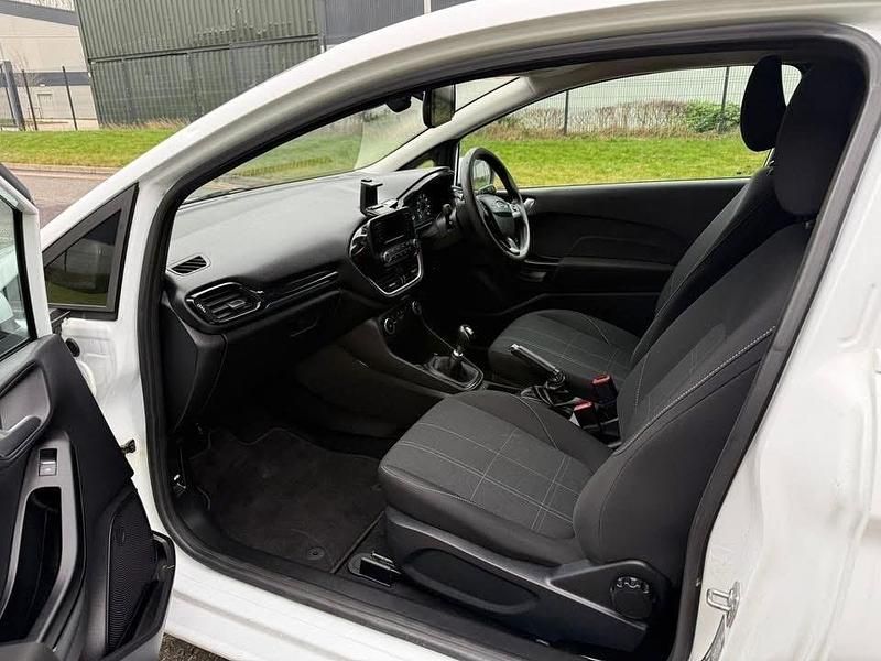 Used Ford Fiesta 2020 White Van