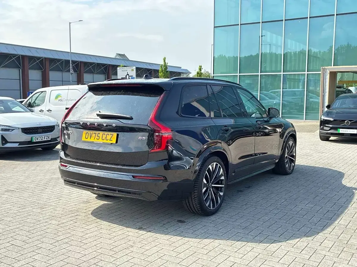 Used Volvo XC90 Ultra 455 HP (334 kW) 2025 Black SUV