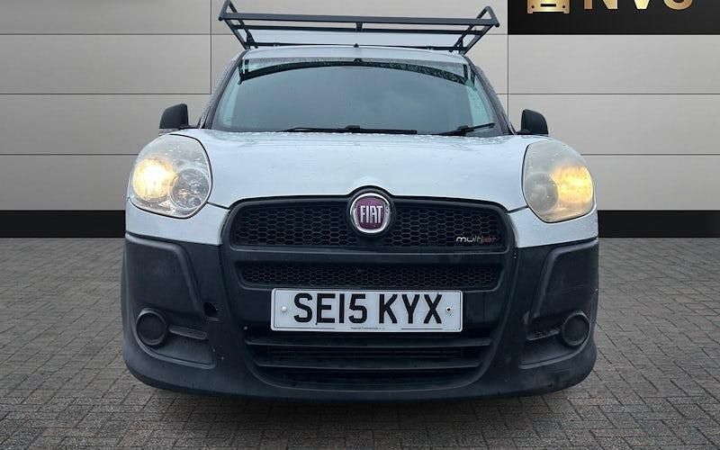 Used Fiat Doblò 105 HP (77 kW) 2014 White MPV