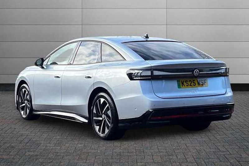 Used VW ID.7 Pro 210 kW (286 HP) 2025 Scale silver Hatchback